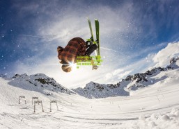 足彩网官网|巴萨力挺弗里克！三大核心伤愈回归在即 欧冠征程注入强心剂